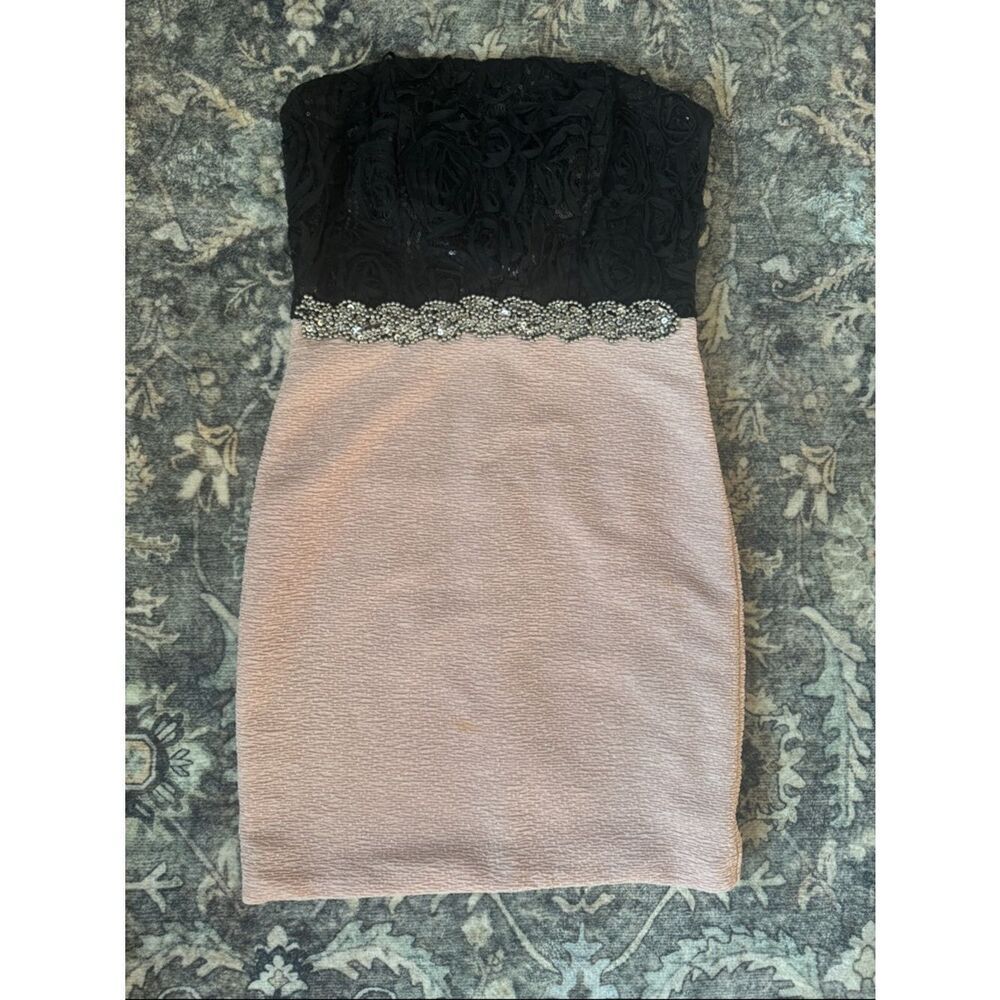 City Triangles Strapless Junior’s Dress